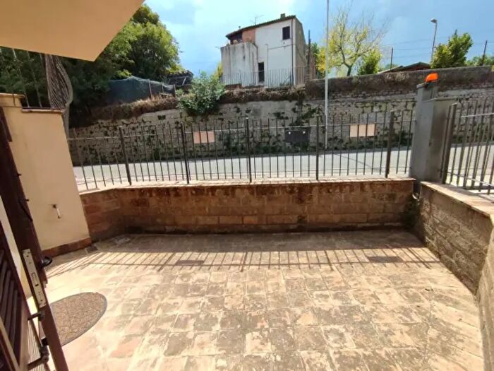 Appartamento bilocale in vendita in Via Novembre, Sorano