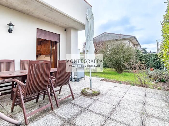 Casa con 5 locali in vendita in Via Aldo Moro, Riese Pio X