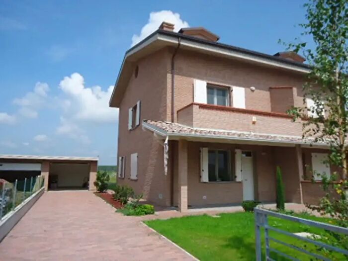 Casa con 5 locali in vendita in Vigarano Mainarda