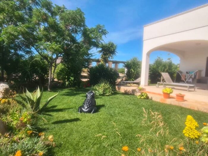 Casa quadrilocale in affitto in Strada Statale di Egnazia, Carovigno