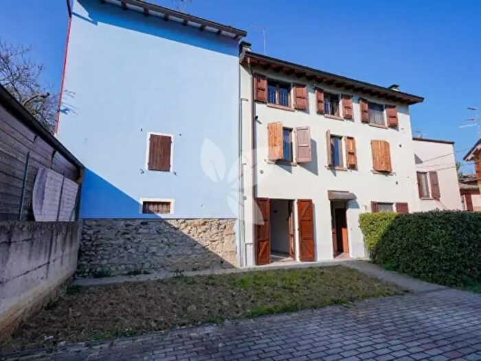 Appartamento bilocale in vendita in Via delle Barricate, Sala Baganza