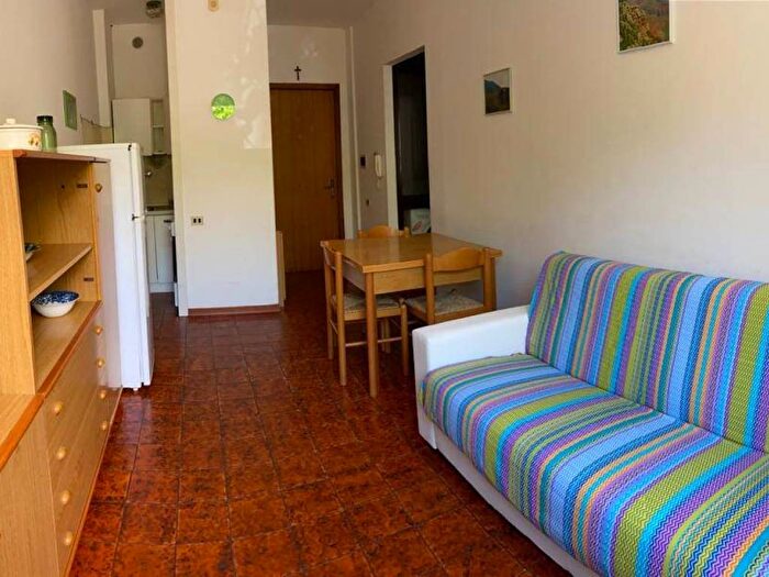 Appartamento bilocale in affitto in Via Dei Pini, Zona Nuova Pratoranieri, Follonica