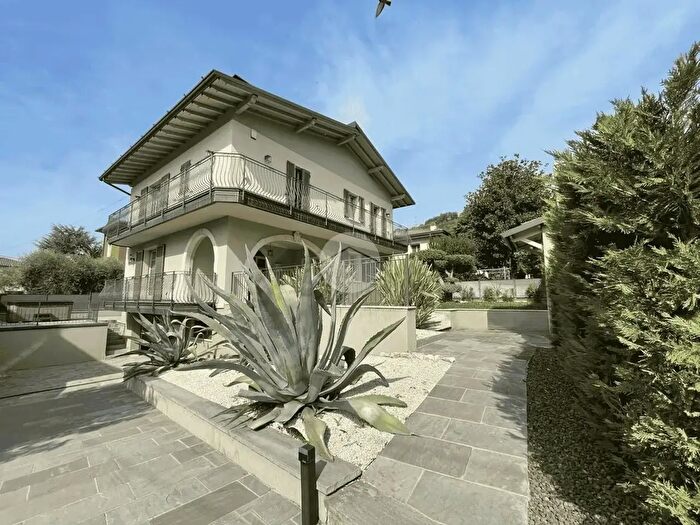Casa con 6 locali in vendita in Via Risorgimento, Rodengo Saiano