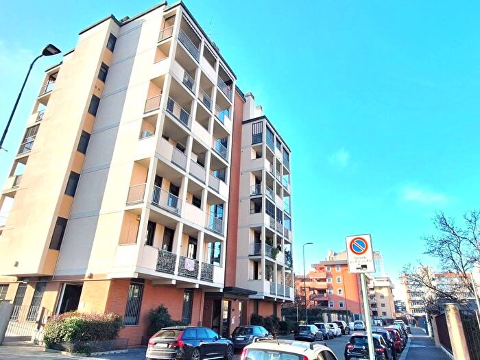Appartamento monolocale in affitto in Via Gastone De Foix, Vigentino Fatima, Milano