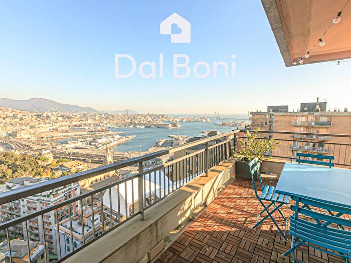 Casa quadrilocale in affitto in Via Gaetano Barbareschi, Dinegro, Genova