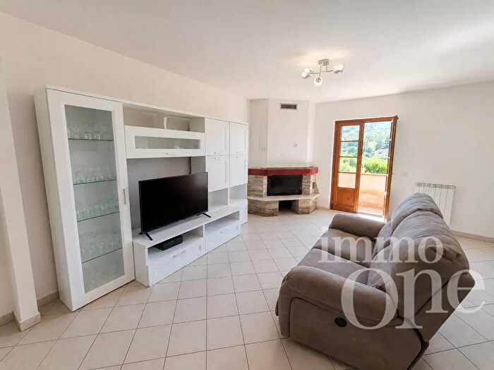 Casa con 5 locali in vendita in Via del Poggione, Collesalvetti