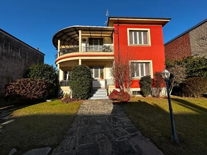 Casa con 7 locali in vendita in Via Dieci Martiri Ghemme Novara Piemonte Italia, Ghemme