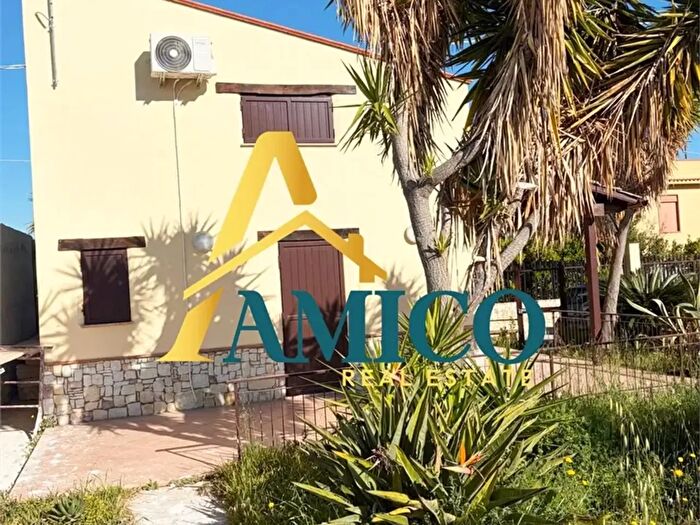 Casa bilocale in vendita in Strada Vicinale Cavallaro Snc, Casteldaccia