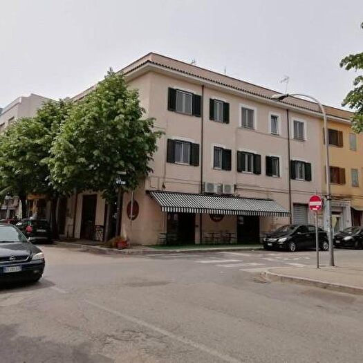 Appartamento con 6 locali in vendita in Via Settemb, Cassino