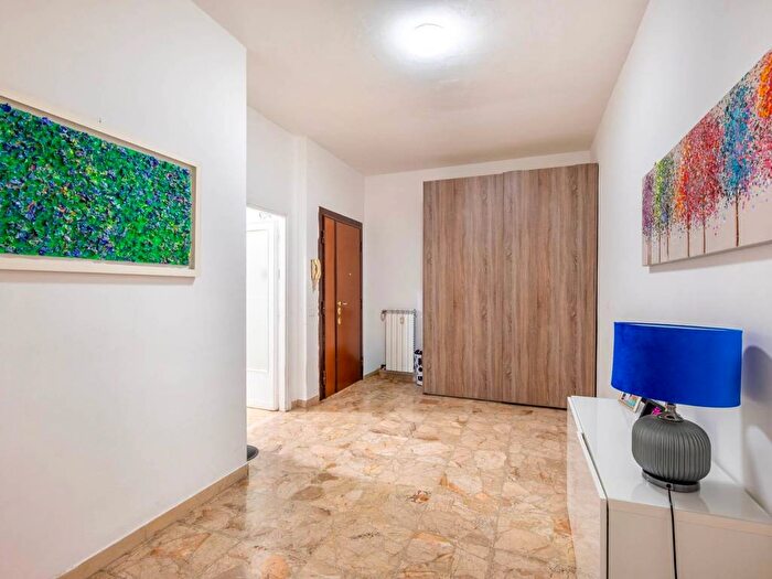 Appartamento trilocale in vendita in Via Virginia, Furio Camillo, Roma