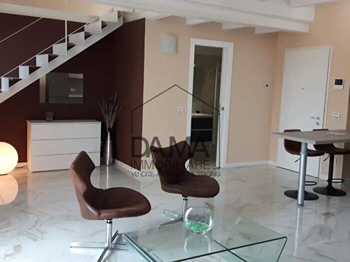 Appartamento in vendita in Via Emilia Est, Parma