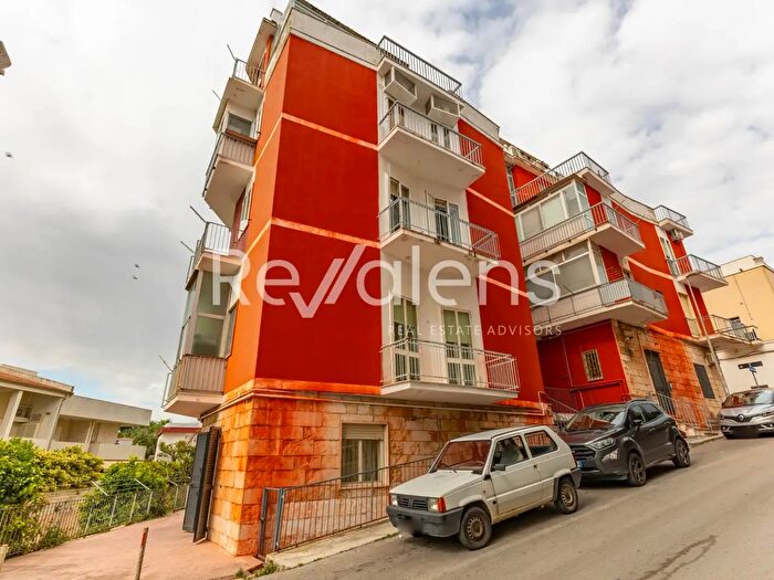 Appartamento quadrilocale in vendita in Via De Pinedo, Bari