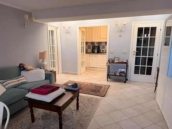 Appartamento bilocale in vendita in Viareggio