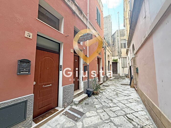 Casa con 8 locali in vendita in Corte Tortorella, Brindisi