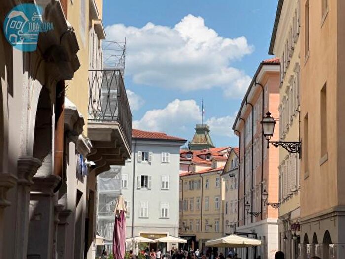 Appartamento monolocale in affitto in Via di Cavana, Trieste
