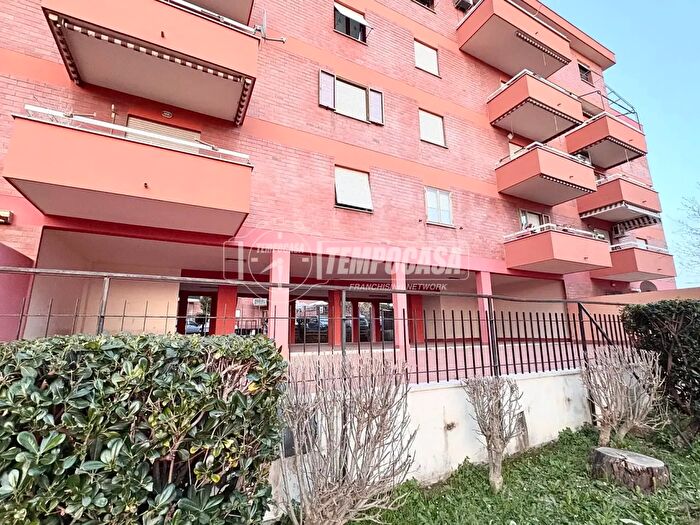 Appartamento trilocale in vendita in Via Francesco Flavioni, Civitavecchia