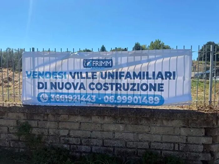 Casa quadrilocale in vendita in Via di Pratigliolo, Bracciano