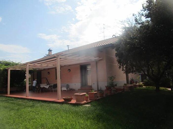 Casa con 6 locali in affitto in Via San Pio X, Cassano Magnago