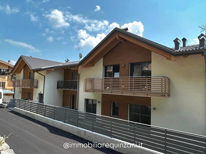 Appartamento trilocale in vendita in Via Monte Stino, Capovalle