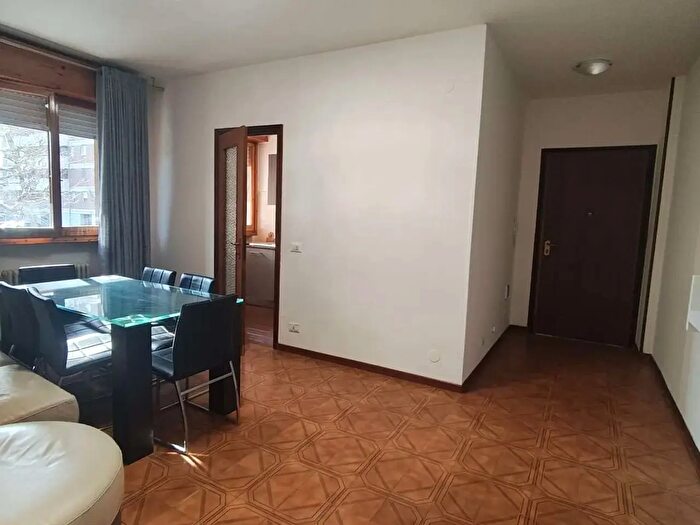 Appartamento quadrilocale in vendita in Modena