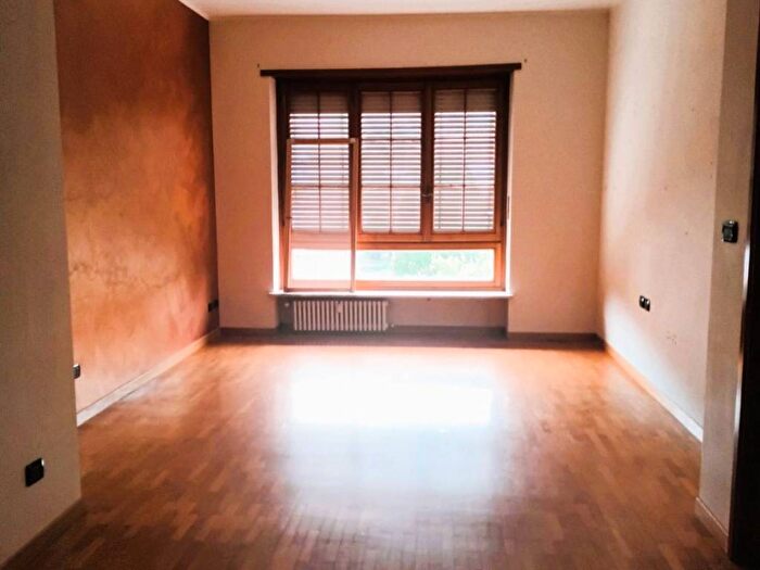 Appartamento trilocale in affitto in Via Trieste, Centro, Saluzzo