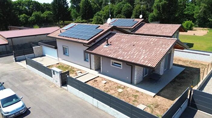 Case in Vendita e in Affitto - 3