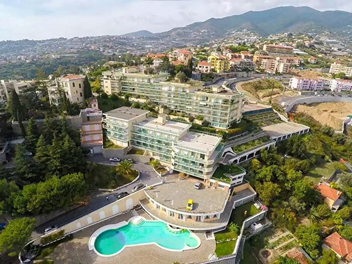 Appartamento bilocale in vendita in Via Privata Serenella, Sanremo