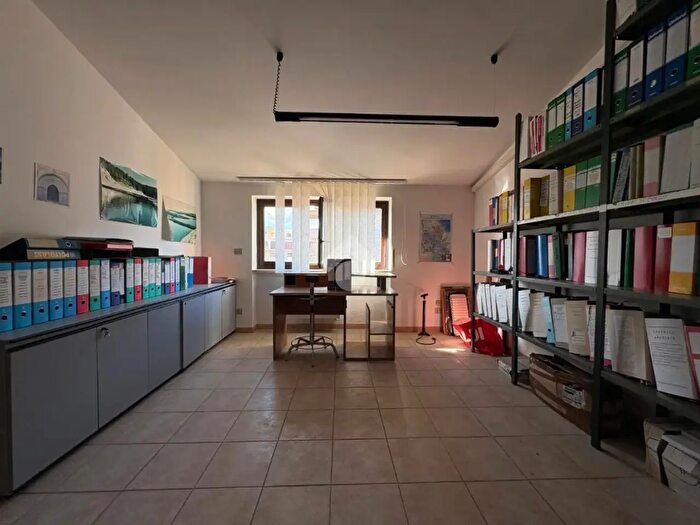 Appartamento quadrilocale in vendita in Via Antonio Giannuzzi, Cosenza