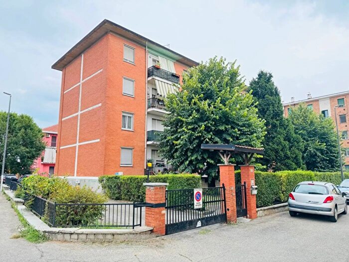 Appartamento trilocale in vendita in Via Giuseppe Garibaldi a Beinasco, Beinasco