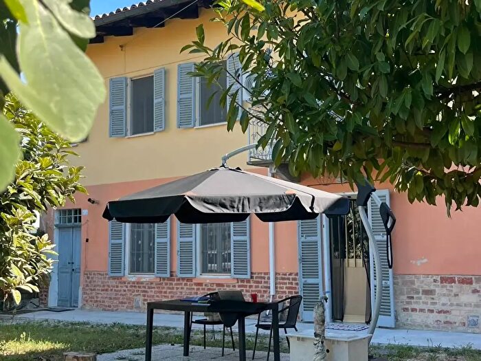 Appartamento con 6 locali in vendita in Via Sorina, Murisengo Monferrato