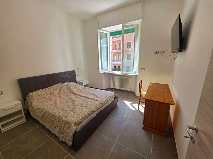 Appartamento trilocale in affitto in Via Gaetano Braga, Cascina dei Pomi, Milano