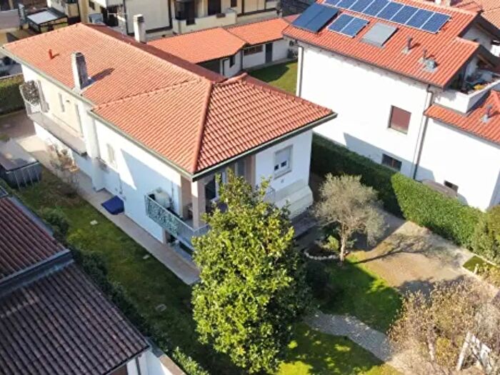 Casa quadrilocale in vendita in Via Giuseppe Mazzini, San Vittore Olona