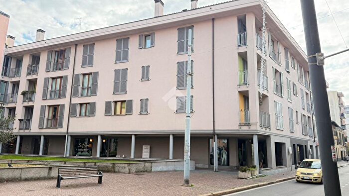 Case in Vendita e in Affitto - 3