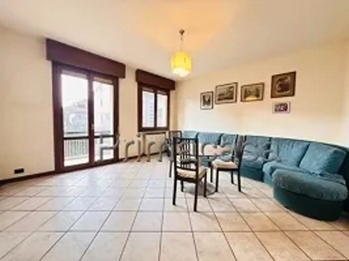 Appartamento con 5 locali in vendita in Carpi