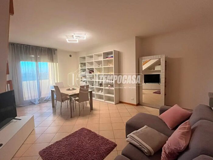Appartamento in vendita in Via Giacomo Puccini, Albignasego
