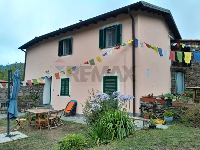 Casa con 7 locali in vendita in Località Pavi' Snc, Vernazza