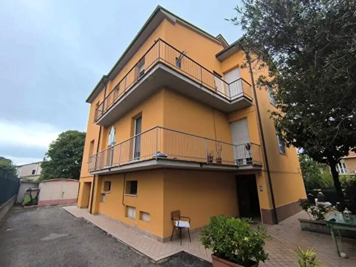 Appartamento con 5 locali in vendita in Via Bartolomeo di Tommaso, Foligno