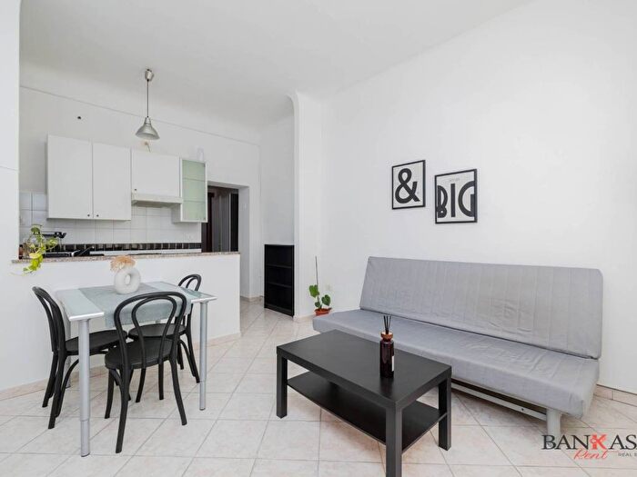 Appartamento trilocale in affitto in Via Luigi Ornato, Niguarda, Milano