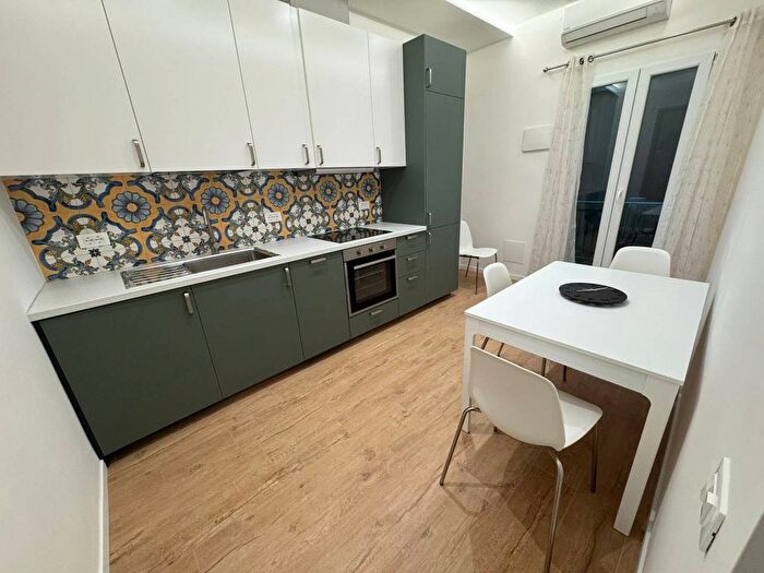 Appartamento bilocale in affitto in Via Aurelio Saffi, Saffi, Bologna