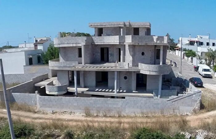 Casa con 15 locali in vendita in Ugento Campagna Residenziale, Ugento