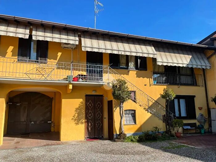 Appartamento bilocale in vendita in Via SGiuseppe, Cardano Al Campo