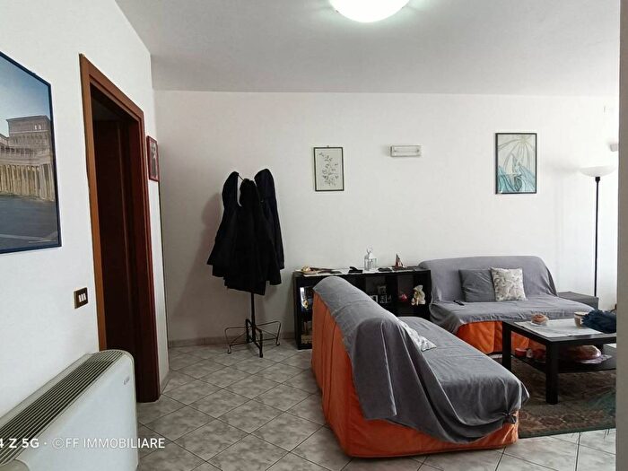 Appartamento quadrilocale in affitto in Via San Francesco, Centro, Sarnano