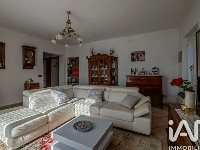 Appartamento con 6 locali in vendita in Via Cremona, Borgo San Giacomo