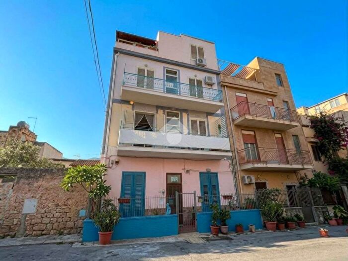 Appartamento monolocale in affitto in Via Salvatore Fragapane, Partanna, Palermo