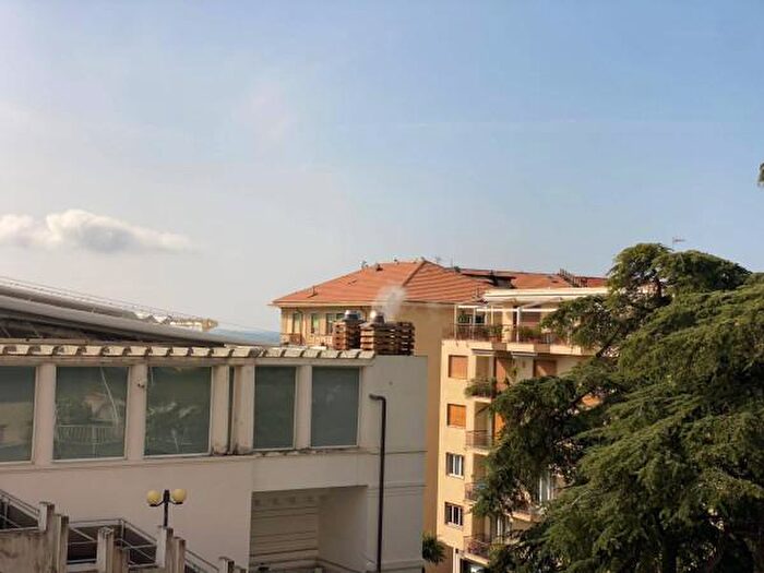 Appartamento con 5 locali in vendita in Via Privata Fratelli Asquasciati, Sanremo