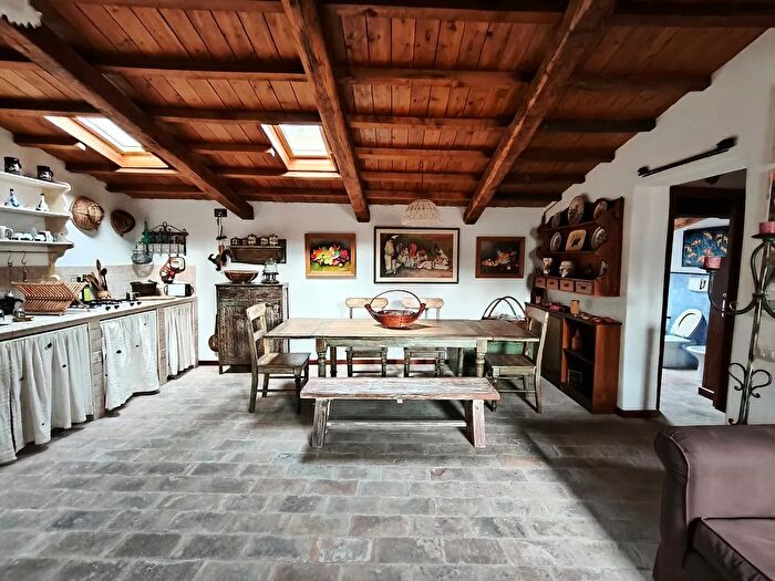 Appartamento con 5 locali in vendita in Via Alarico Silvestri Snc, Amelia