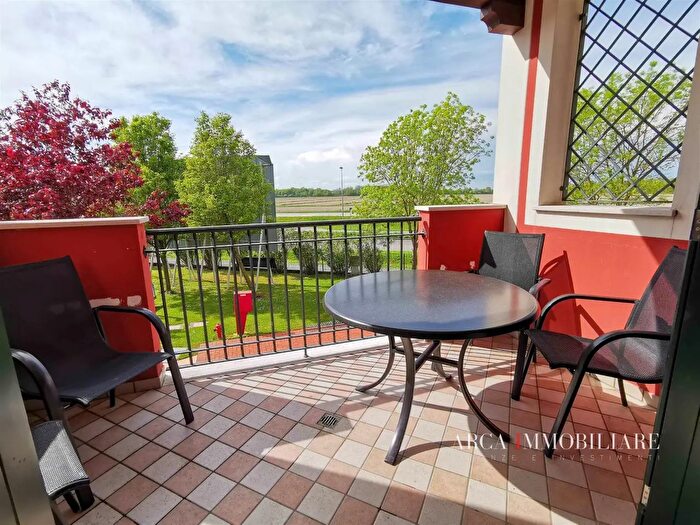 Appartamento bilocale in vendita in Viale delle Tortore, Caorle