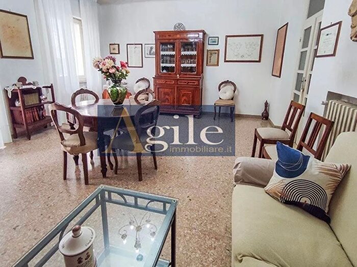 Appartamento con 6 locali in vendita in Via Molise, San Benedetto Del Tronto