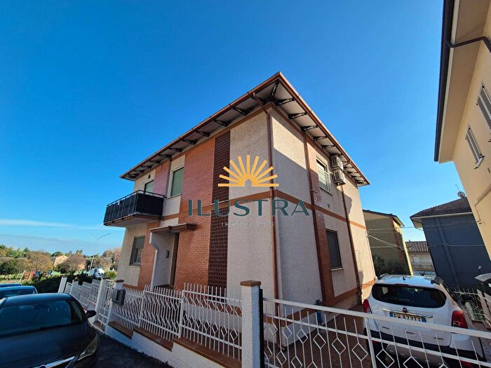 Appartamento quadrilocale in vendita in Via Gobetti, SantElpidio A Mare