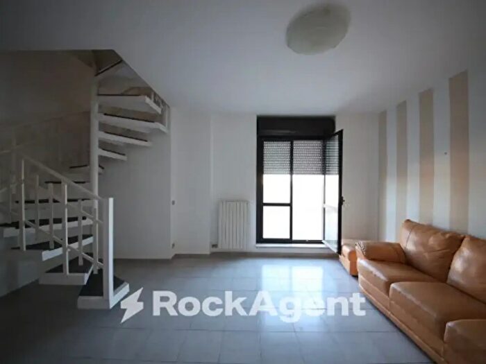 Appartamento quadrilocale in vendita in Piazza Sandro Pertini, Taranto